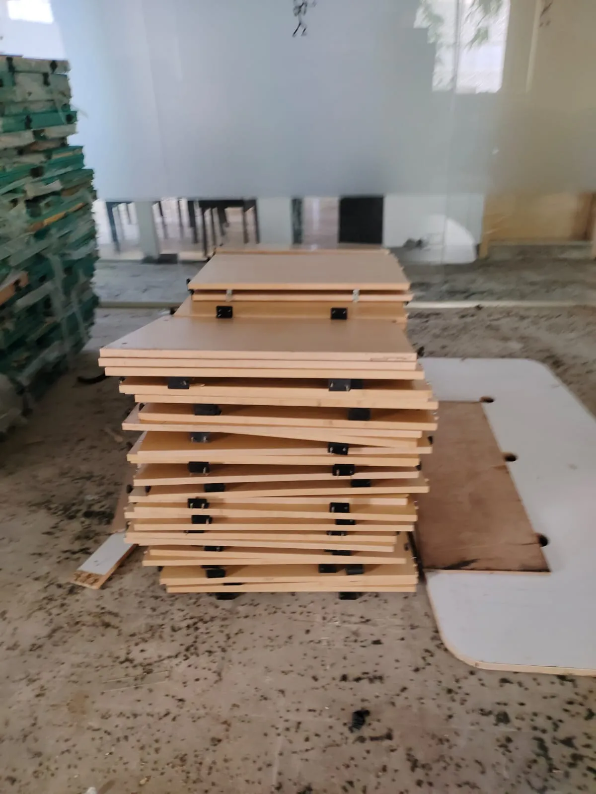 Drywall and partition panels unbolted safely to handle commercial office dismantling MG Road steps.